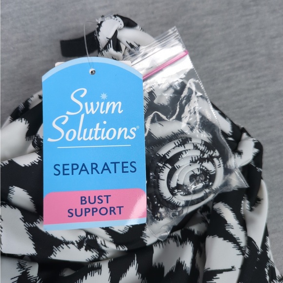🎅🏻 3/$50 👯‍♀️Host Pick⚡️(Macy’s) Swim Solutions Printed Flyaway Tankini Top - Picture 6 of 10